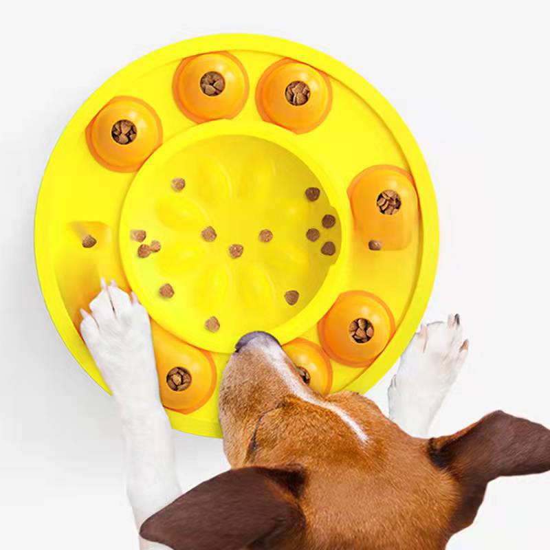 Roulette Puzzle Feeder for Dogs and Cats
