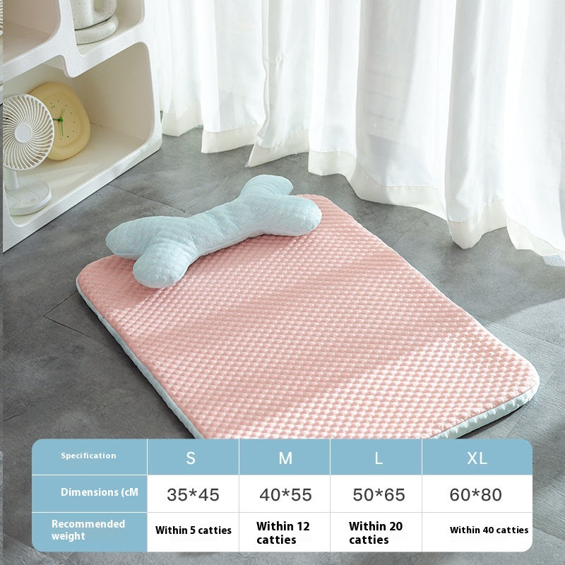 Big-Eyed Animal Cool-Feel Pet Mat